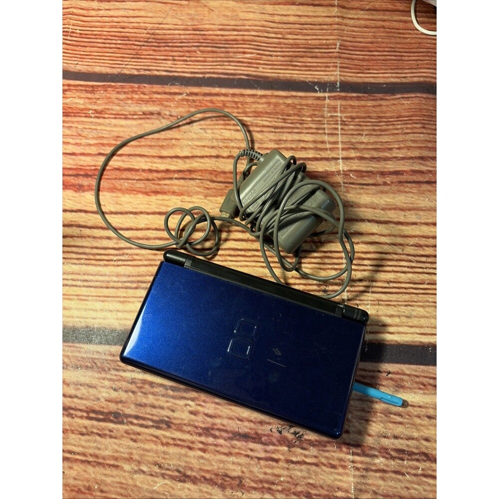 Nintendo DS Lite Handheld Console Cobalt/Black USG-001  w/ Charger & Stylus